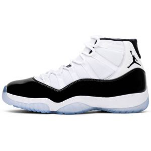 Fake Jordan 11 'Concord' Outside