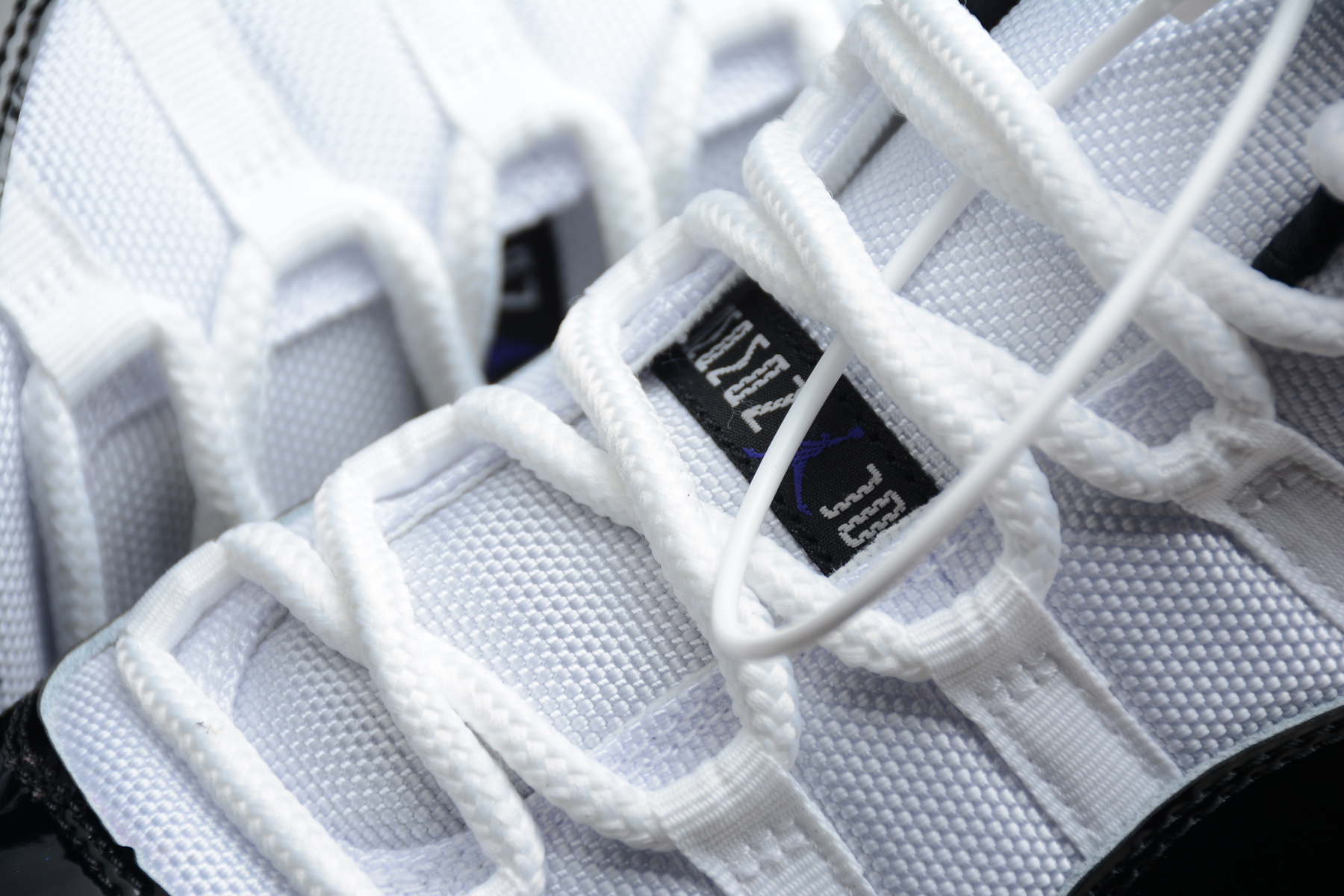 Jordan 11 Concord Fake