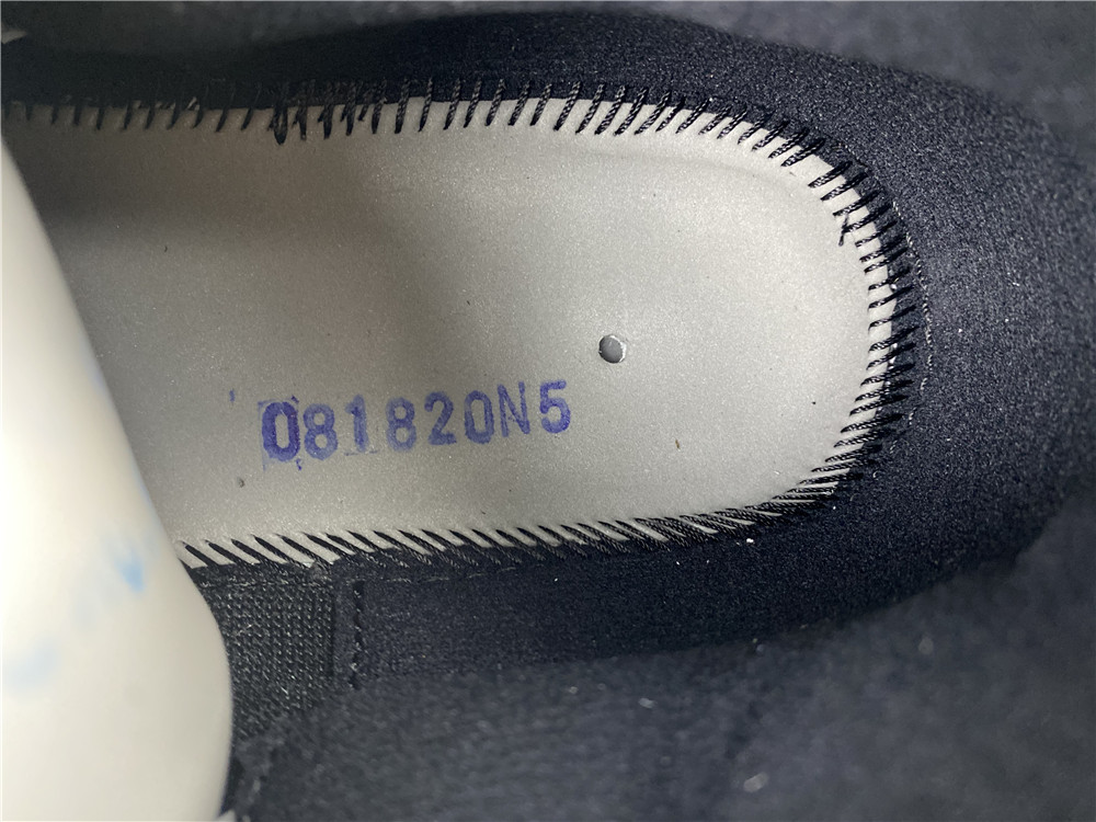 fake Jordan 11 Retro Jubilee 25th Anniversary size tag