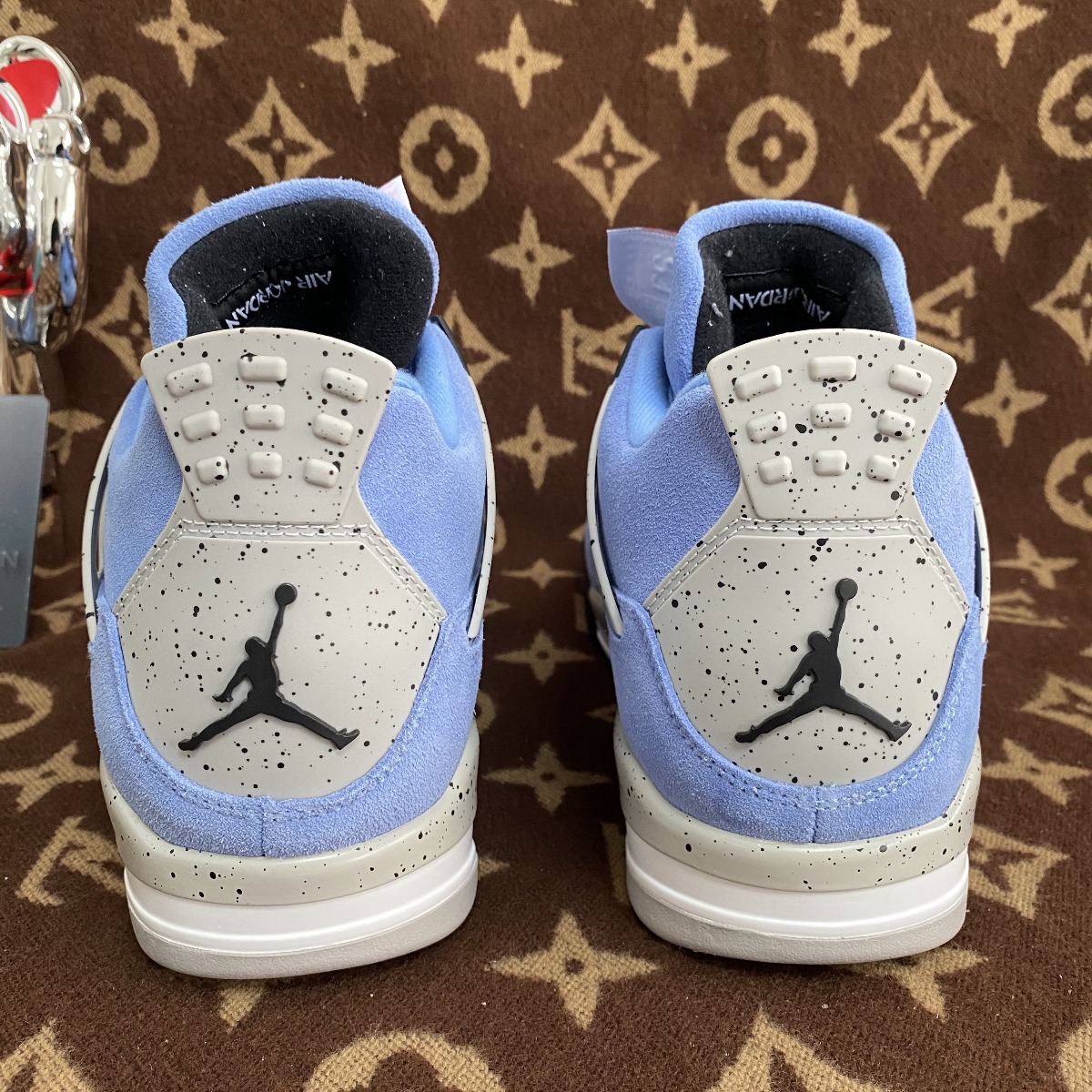 fake air jordan 4 university blue