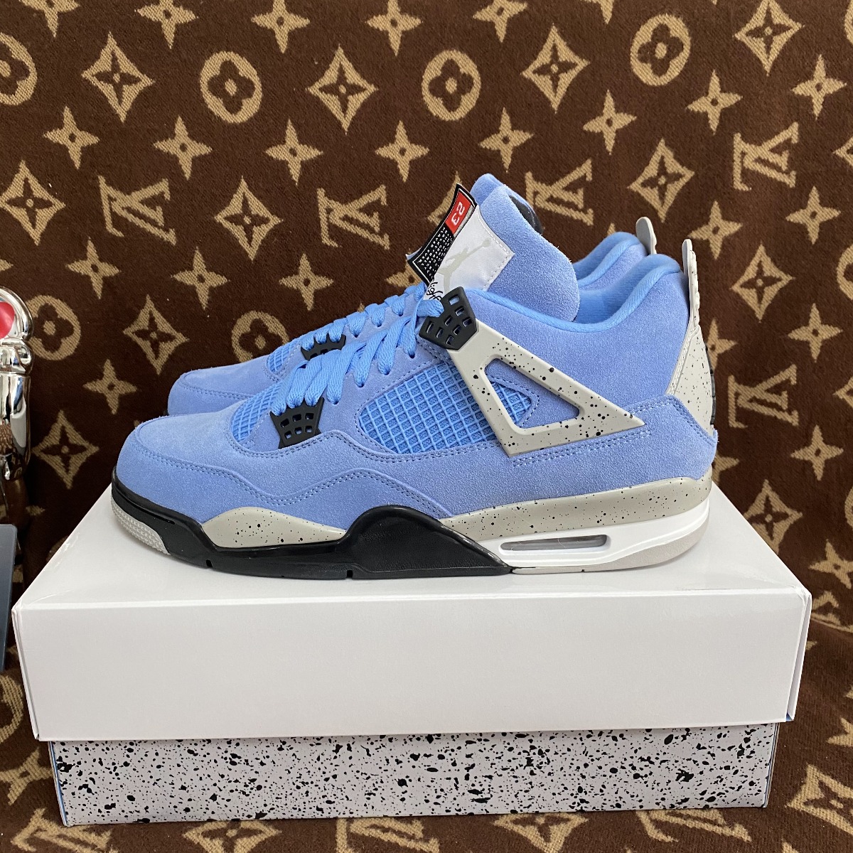 fake air jordan 4 university blue