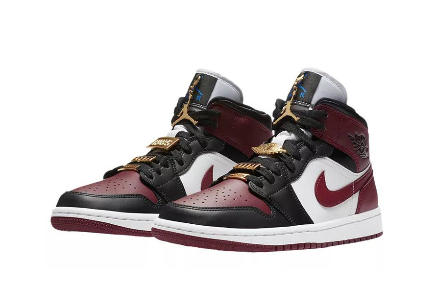 Jordan 1 Mid
SE Black Dark Beetroot