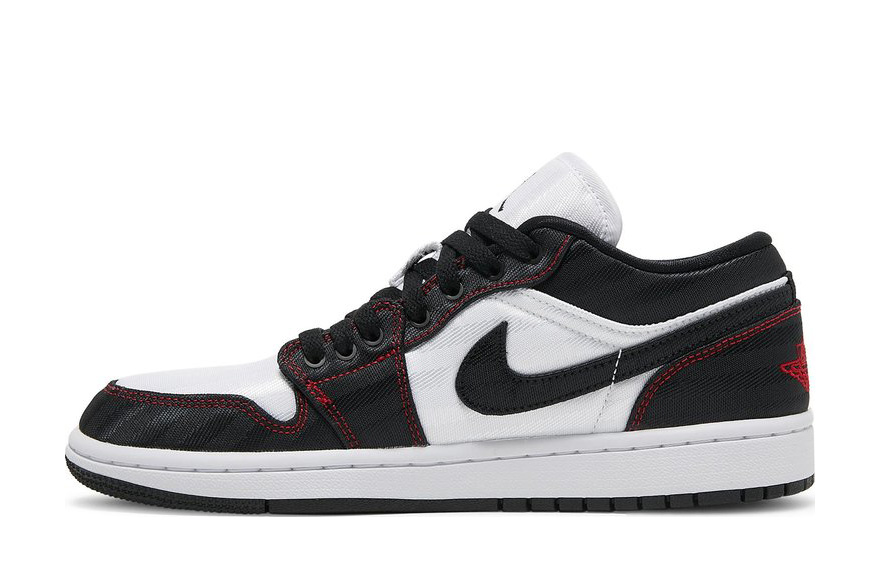 Jordan 1 Low SE