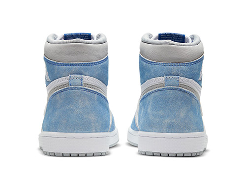 fake Jordan 1 Retro High OG Hyper Royal